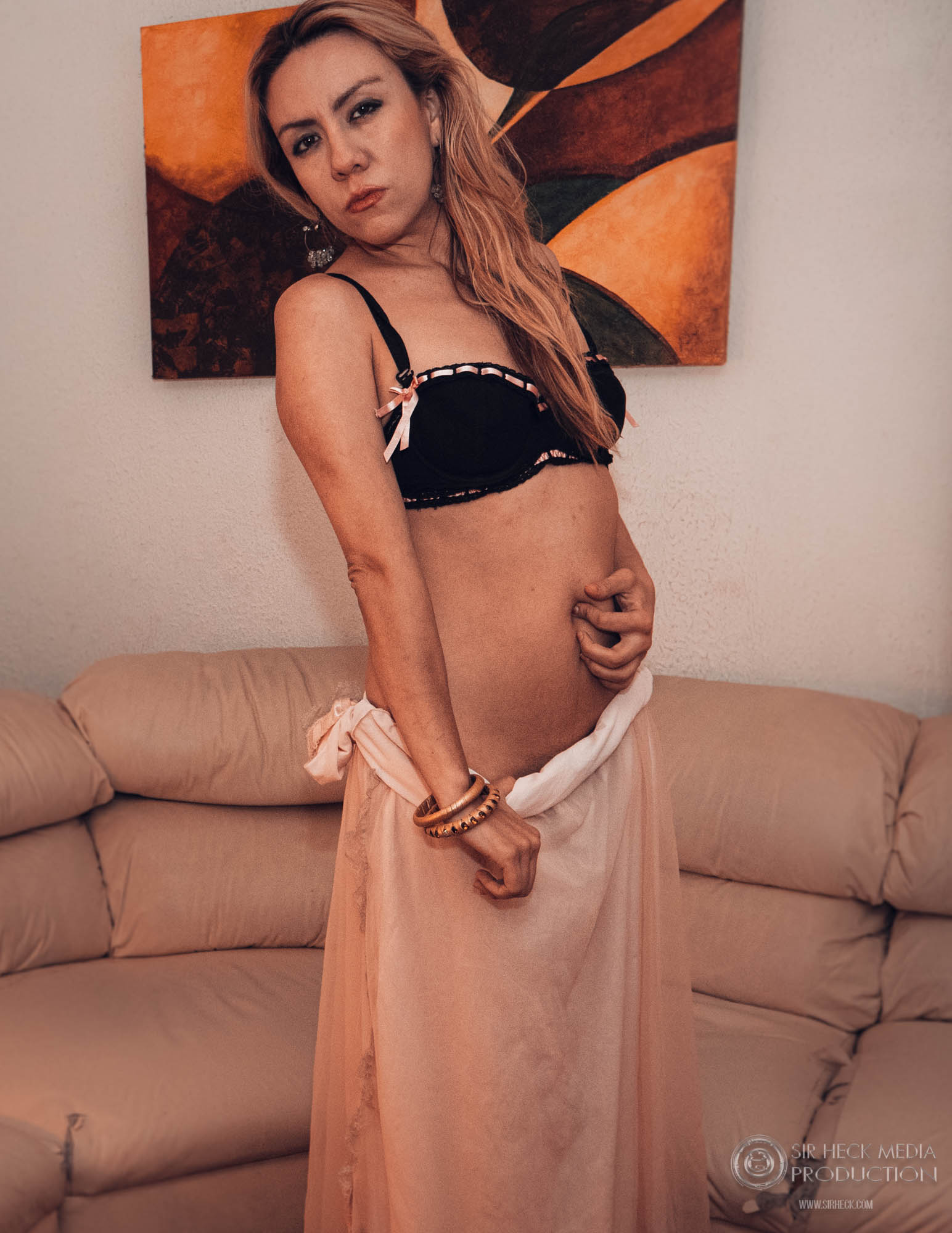Carmina studio portrait — Look 2